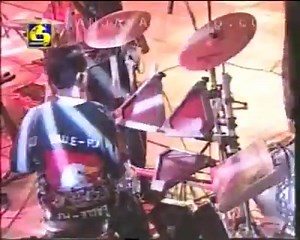 1.9K views · 126 reactions | Nage Naganna Malsina - Rookantha Gunathilaka & Chandraleka With Flashback 2000 | Flashback - STYLE | Facebook