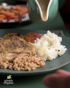 Pass the gravy, please! Looking for instant, foolproof #gravy this holiday season? Our organic, gluten-free gravy mixes are as close to homemade as it gets! Spend less time in the kitchen and more time around the table this season. Shop our organic, gluten-free gravy mixes here: http://ow.ly/2tBY50GEIXx | Simply Organic