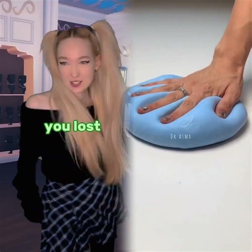 SHE MADE EVERYONE ANGRY #roblox #funny #skit #dresstoimpress #dti #robloxfunny #squidgame