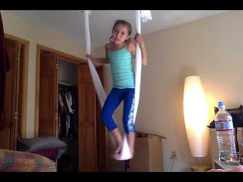 Fun beginner aerial hammock tricks!!!