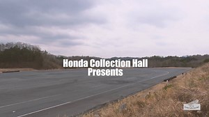 【動画で名車を楽しむ♪】★歴代CBシリーズ特集★ ＼ホンダコレクションホール、3月も走行ビデオを新たに追加❗／ ホンダコレクションホールでは、収蔵する二輪、四輪、レーシングマシンを走行可能な状態に保つ「動態保存」を行い、定期的に走行確認テストを実施しながらコンディションを維持しています😁 今回は歴代CBシリーズ特集❗1959年に最初のCB「ベンリイ CB92 スーパースポーツ」を発売してから60年目を記念して、歴代CBシリーズを紹介します👌Hondaコレクションホールに収蔵している歴代CBシリーズの中から9台をセレクト^^。初回の3月は3本の動画です🏍👍元Hondaワークスライダーでコレクションホール走行テスト担当の宮城光さんによる美しい走りと迫力あるサウンドをお楽しみください♪ ご紹介する動画は...。 ▼『ホンダ ベンリイ CB92 スーパースポーツ』（1959年） 初めて“CB”の名がつけられた市販車でレースでも活躍❗Hondaのスポーツバイクの元祖的存在です^^。 ▼『ホンダ ドリーム CB750 フォア』（1969年） 世界初の量産4気筒OHCエンジンを搭載したバイク