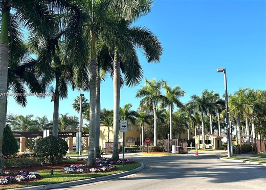 2908 SE 17th Ave #203, Homestead, FL 33035 - MLS A11943866 - Coldwell Banker