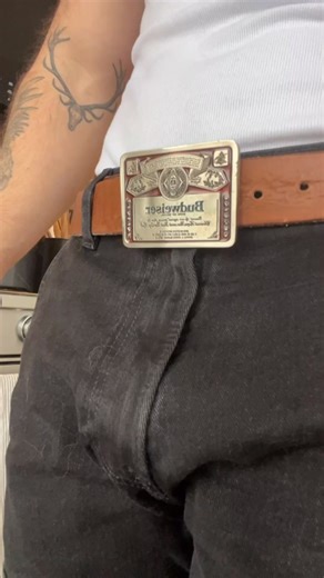 you come home and Im in your kitchen whats the first thing you do ? | Thomas Keal