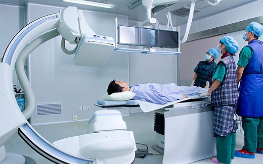 DSA引导下介入治疗脑动脉瘤（DSA影像）