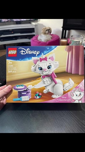 “I’m a lady “ Marie from the Aristocats Set 43286 369 pcs Adorable little build with no stickers and a material bow 🎀 Such a cute set that I had to get with us sharing the same name. #afol #aristocats #disney #lego #legocollector