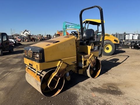 Caterpillar CB-214C Tandem Vibratory Roller