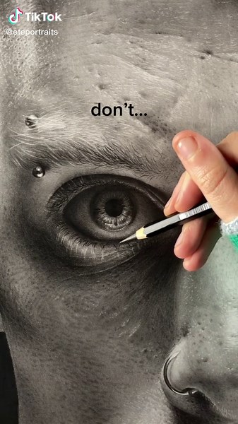 Exploring the Mystique of Eyelashes through Hyperrealistic Drawings