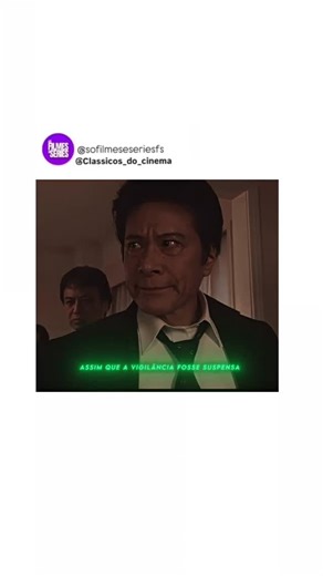 Classicos_do_Cinema on Instagram: "🎬- Death Note: O Primeiro Nome 🗡️- RESUMO: 👇🏻 Light Yagami é um estudante genial que encontra um caderno sobrenatural chamado Death Note, deixado por um shinigami (deus da morte) chamado Ryuk. O caderno permite matar qualquer pessoa apenas escrevendo seu nome enquanto imagina seu rosto. Indignado com a criminalidade no mundo, Light passa a executar criminosos em massa e assume o codinome Kira, sendo visto por alguns como justiceiro e por outros como assassi