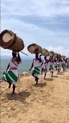 Burundi Royal drummers #africa #dance#africantradition