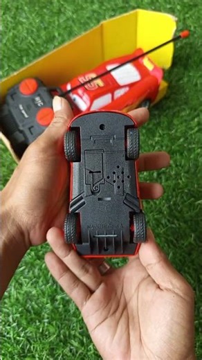 Unboxing and Testing Lighting McQueen Diecast and RC McQueen No Talking