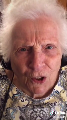 The greatest rapper ever! Ft: grandma 🐝 #gotmagic #rap #summertrip #ibelieveyou #music #sing
