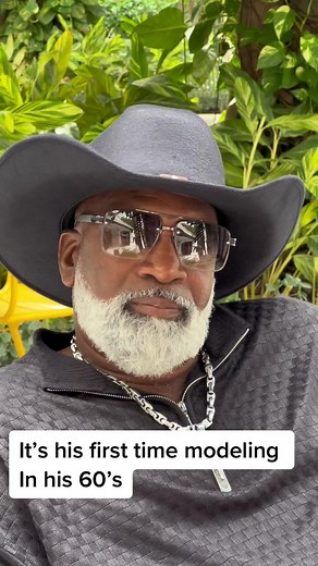 Our new model. It’s his first day! How did he do? #ronisley #blackmodel #oldermodel #silverfox #modelintraining #silverfoxsquad #zaddy #blackmenmatter #silverback #silverbeard #catdaddy