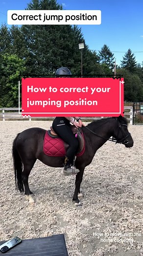 How to correct your jumping position ! #horsesoftiktok #horsejumping #horsegirl #yeehaw #horsetrainer #horsetrainersoftiktok