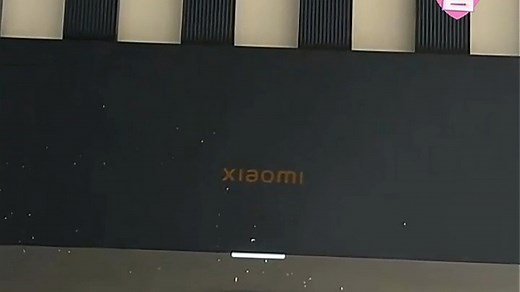 信号覆盖范围广，网速飞快，稳定不卡顿，无论是追剧、 gaming 还是视频会议都能轻松应对。搭载高性能天线技术，穿墙能力出色，大户型、多房间也能全面覆盖，真正实