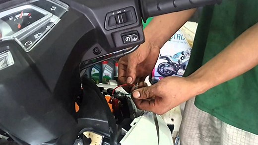 Trung Hiếu Motor Chuyên Thay IC Xe Máy Chính Hãng Uy Tín