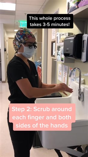 How I scrub in for surgery 🧼 #surgeon #surgery #doctor #FacialPlasticSurgery #handwashing #plasticsurgery #learnontiktok #tiktokpartner #handhygiene