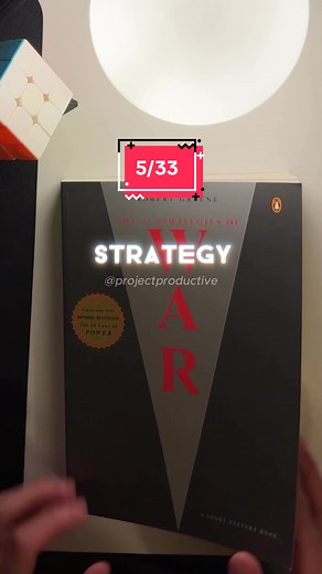 Stand out. Be an individual. Avoid groupthink. 🤦🏽‍♂️ This is the 5th strategy. #33strategiesofwar #motivation #personalgrowth #motivational #davidgoggins #motivationalclip #growthmindset #lessonslearned #hustle #booktok #determined #powerlaw #strategy #success #fyp #fypシ