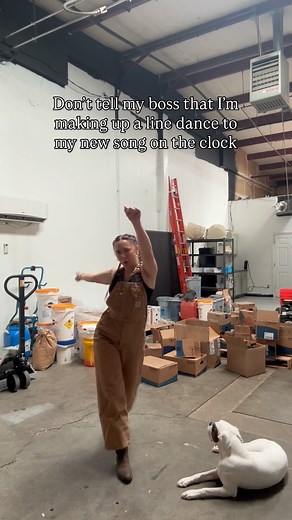 Sofie Lynn on Instagram: "I promise I’m working… #linedance #ontheclock"