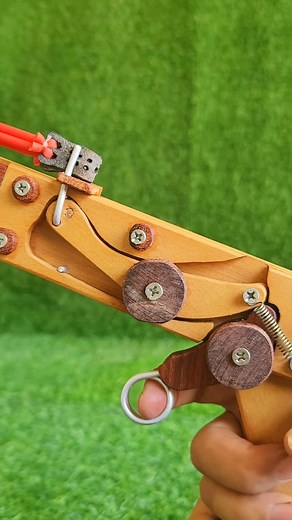Simple technique slingshot toy DYI from wood #DIY #EcoFriendly #new #diyprojects #woodworking #woodworkingtips #woodcraft #video2025 | Woodworking TV Viral