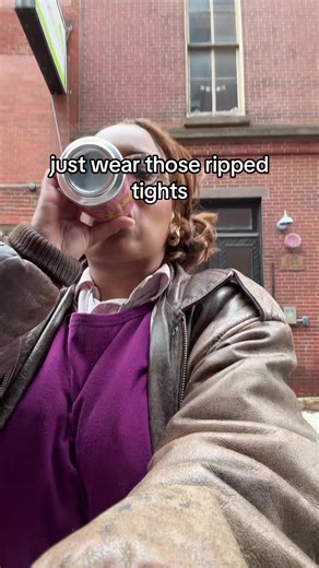 I want my tights to get even more ripped #OOTD #outfitinspo