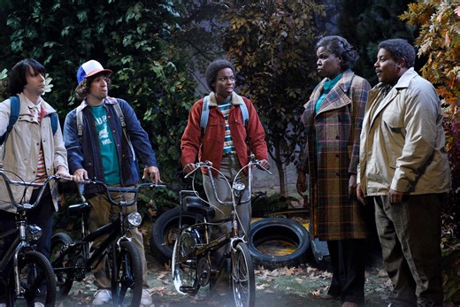 SNL Found Lucas's Elusive Parents in Lin-Manuel Miranda's "Stranger Things" Sketch