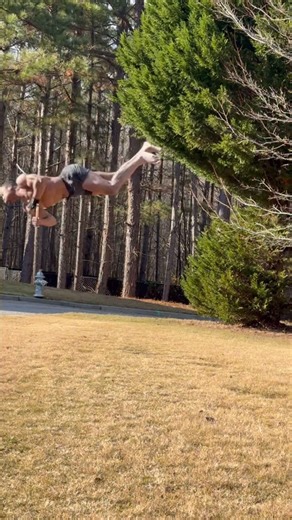 Shaquan Parson on Instagram: "GOT MORE POWER NOW • • • • •#tricking#dope#awesome#blessed#likeforlike#like4like#martialarts#karate#keepgoing#staystrong#beastmode#naruto#anime#cosplay#beastmode#parkour#freerunning#2025#amv#workout#motivation"