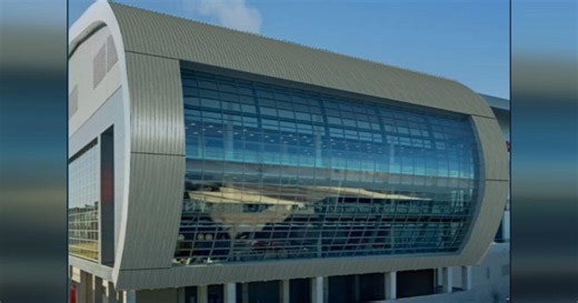 New roof for KFC Yum! Center nearly complete, but part of River Road to close Nov. 17