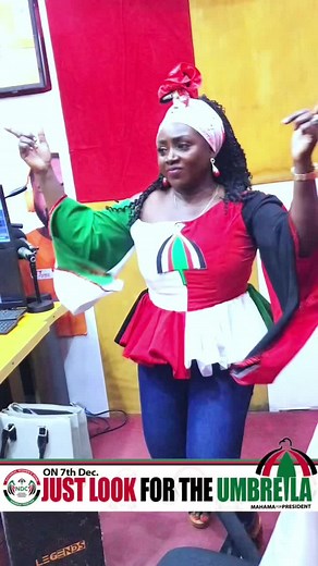 @Tvxyzgh #JohnMahama4President #Vote4Change #Lookfortheumbrella #NDCnationalwomenswing #DrHannaBisiw #VOW #ndctiktokers #thewomanking #fyp