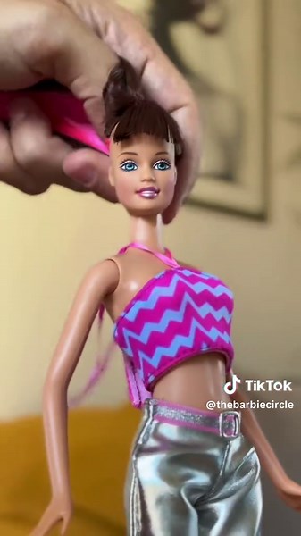 Reviving 00s Nostalgia with Jam N’ Glam Barbie