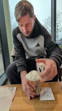 Strawberry cream Frappuccino review