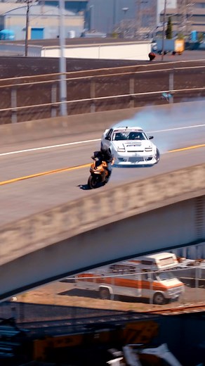 6.4M views · 69K reactions | Small amounts of throttle … suuuuureee 藍. #rideicon #demo #hooligan #airflite #drift #ride #drifting #motorcycle #stunts #absfairingsllc #magura #ebcbrakes #leovince #onavons | Sean "Sets" Hadley | Facebook