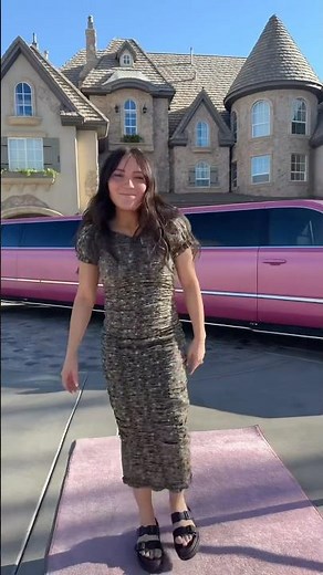 When your sisters surprise you with a LIMO....🩷💍 #16kids #notenoughnelsons #bigfamily #nenfam