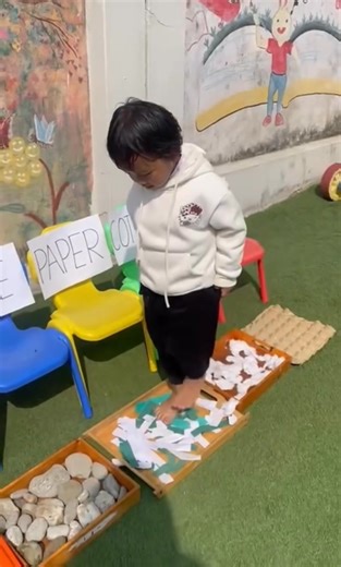 Smiles, curiosity, and tiny footsteps filled the day as our nursery children participated in a sensory walk. By walking on different surfaces, they enhanced their sensory skills, body control, and brain development while having lots of fun. 😊🌿 #NurseryRuby #NurseryTopaz #HappinessBeginsHere #SensoryPlay #PlayAndLearn #ActivityTime #HappyKids #Learningbydoing #ACaringCommunityForLearners #EuroKidsRaniban #EuroWorldSchoolKathmandu | Euro Kids Raniban
