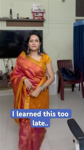 Elegance Isn’t Loud… It’s a Saree Walk 🤍