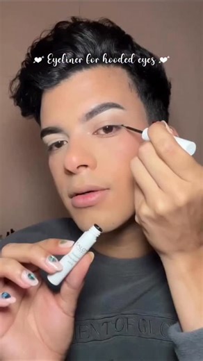 Ayesha sadiq on Instagram: "Eyeliner for hooded eyes Instagram vs reality makeup hack 😻 . . Follow for more ❤️🫰 . . . #EyelinerTrick #EyelinerTips #eyelinerideas #EyelinerTutorial #EyelinerHack #EyelinerStruggles #MakeupHacks #MakeupTutorial #trending #reelsinstagram #reels #viral #instagram #explorepage #instadaily #InstagramVsReality"