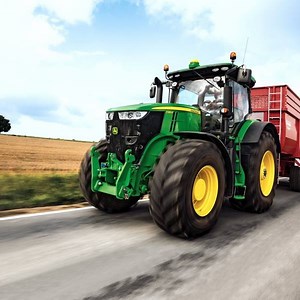 20K views · 321 reactions | John Deere Traktoren mieten! Mit dem Rentflex – Mietangebot könnt ihr euren Johnny zur kostengünstigen Abdeckung saisonaler Arbeitsspitzen zu kalkulierbaren All-In-Kosten mieten. www.rentflex.at | landwirt.com | Facebook