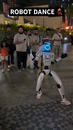 🤖 Robot Dance Performance 💃⚡ #robot #dubai