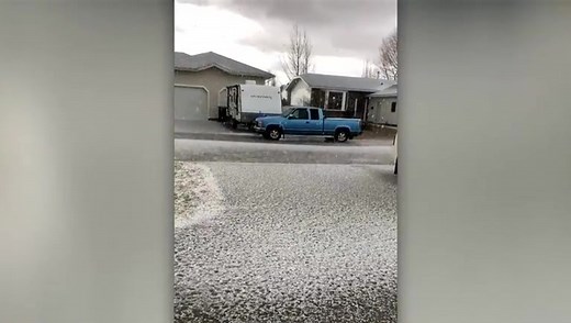 Hail storm blankets Saskatchewan town with ice pellets