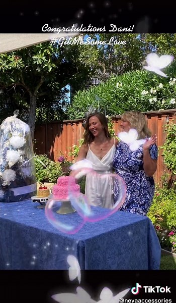 My cousin registered for bath towels and I made them into a cake-shaped decoration 🥳 so much fun 🤩 #weddingtiktok #weddingshowergifts #bridetiktok