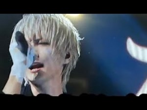 【紅白歌合戦2021】まふまふの『命に嫌われてる』