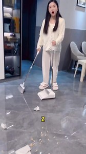 老公怎麼突然要加班了？ Why does hubby have to work overtime all of a sudden? #搞笑 #夫妻 #家庭 #重慶肖希希 | 重庆肖希希x