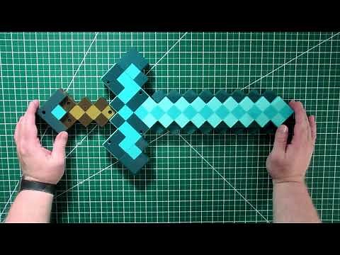 Minecraft Transforming Diamond Sword and Pickaxe