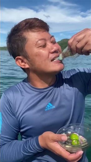 Eating Raw Squid: Fresh from the Ocean! 🦑