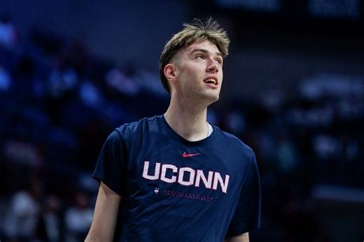 UConn freshman center Rrezon Elezaj enters transfer portal