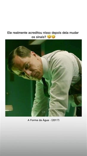 telacenax on Instagram: "🔗 Onde assistir? – LINK NA BIO! Nome: A Forma da Água 🍿 Gênero: Fantasia • Romance • Drama Em meio à Guerra Fria, Elisa, uma mulher muda que trabalha como faxineira em um laboratório secreto do governo, descobre uma criatura misteriosa mantida em cativeiro. O que começa como curiosidade se transforma em uma relação profunda e proibida, unindo dois seres solitários em uma história de amor única e poética. ✦ CapCut Pro – Acesso Anual ✦ +600 Cenas para Viralizar #cenasdef