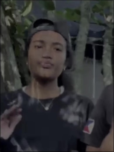 I cropped my sister out but anyways money ohh 😼. #fypシ゚viral #CapCut #FunkNoCapCut #trendingvideo #pngtiktok🇵🇬