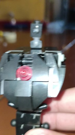 Creating a Fun LEGO Mech with FrameMech Bricks