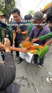 panjang umur orang baik yang sudah memborong #demo #demomahasiswa #menujuindonesiagagal #mahasiswausu #demomedan