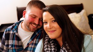 Woman gives stranger kidney, now they're in love