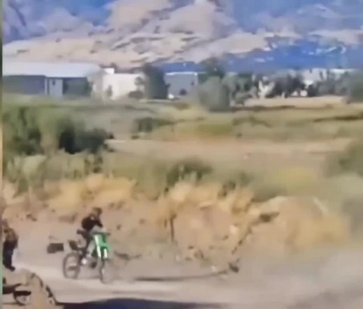 #riding #sentit #fyp #canada #content #motocross #professional #chill #racing #cool #jump #memories #foryou #viral #cleantok #viraltiktok